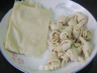 百叶结烧五花肉的做法步骤：5