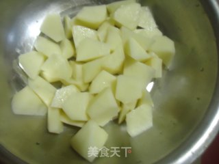 土豆烧茄子的做法步骤：3