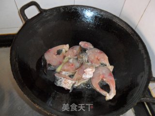 豆豉烧鱼块的做法步骤：3