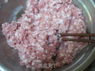 全手工圆白菜鲜肉锅贴的做法步骤：3