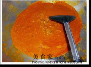 好吃介绍@@大马美食~~椰浆饭配搭墨鱼叁巴的做法步骤：7