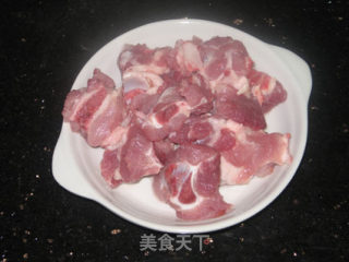 合掌瓜煲猪骨汤的做法步骤：1