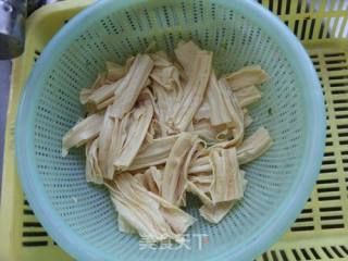 凉拌芹菜腐竹的做法步骤：10