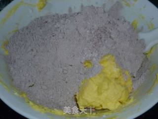 下午茶轻松做：巧克力酥饼的做法步骤：5