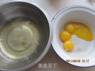 第一次做的蛋糕卷的做法步骤：1