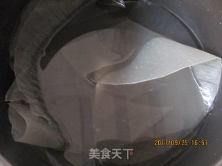 粉皮的新吃法---凉拌粉皮的做法步骤：2