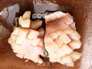 一鱼两吃——番茄菠萝鱼的做法步骤：3