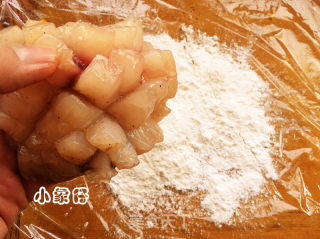 一鱼两吃——番茄菠萝鱼的做法步骤：6