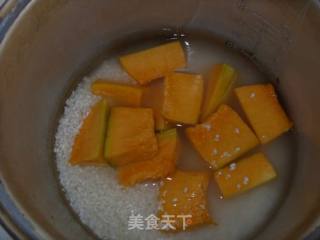 香甜可口-------南瓜糯米饭的做法步骤：5
