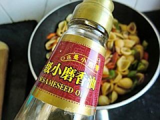 洋餐中吃---什锦炒意面的做法步骤：12