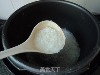 滋阴润肺活血养颜的---【红菇鸭丝粥】的做法步骤：6