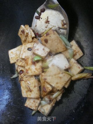 酱烧豆腐干的做法步骤：5