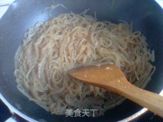 青椒炒鸡蛋和粉丝的做法步骤：10