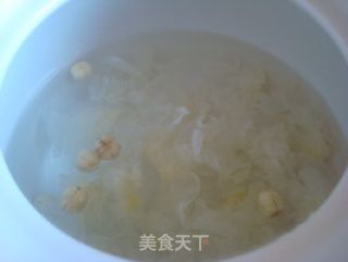 【南瓜的花样年华】南瓜银耳红枣羹的做法步骤：3