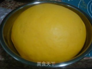 超级可爱的南瓜毛毛虫面包的做法步骤：2