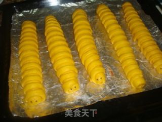 超级可爱的南瓜毛毛虫面包的做法步骤：6