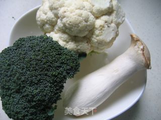 菜花杏鲍菇的做法步骤：1