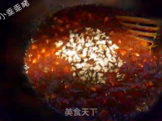 香菇火腿藕丁炸酱面的做法步骤：8