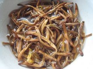 黄花菜蒸肉饼的做法步骤：2