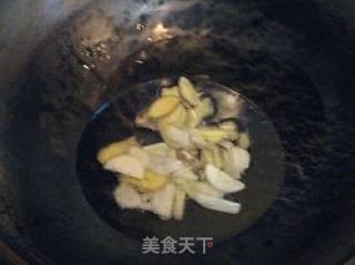砂锅鲫鱼煲的做法步骤：2