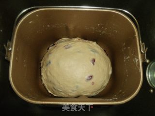 每一口都是酸酸甜甜的享受----蔓越莓吐司的做法步骤：2