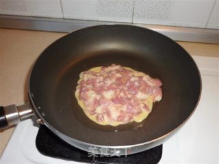 饺子皮做的小笼包的做法步骤：3