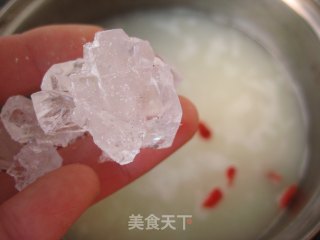 补血益气、养容颜—冰花枸杞甜酒酿的做法步骤：3