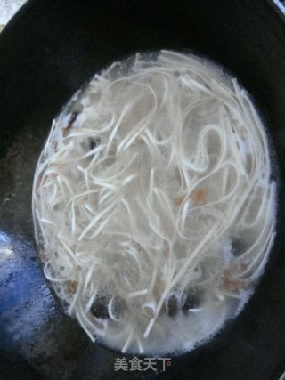 鸡汤面的做法步骤：5