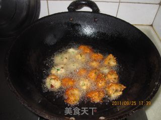 香酥藕丸子的做法步骤：7