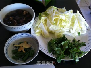 牛肉丸子汤的做法步骤：2
