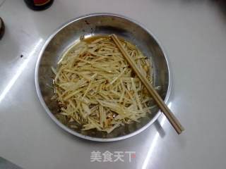 凉拌木瓜丝的做法步骤：2