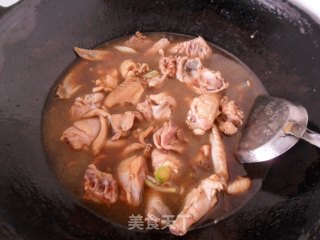 板栗烧鸡的做法步骤：5