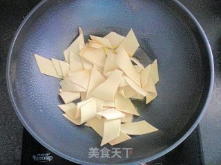 尖椒干豆腐的做法步骤：6