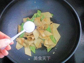 尖椒干豆腐的做法步骤：9