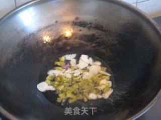 酸辣蕨菜的做法步骤：2