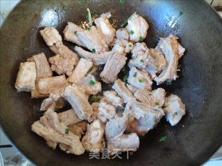 排骨烧芋头的做法步骤：6