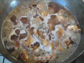 排骨烧芋头的做法步骤：8