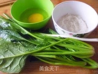 【简单制作的花样饼大全】菠菜鸡蛋饼的做法步骤：1