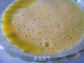 【简单制作的花样饼大全】菠菜鸡蛋饼的做法步骤：8