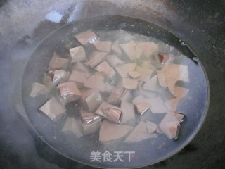 猪血豆腐白菜汤的做法步骤：4