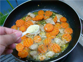 家常菜肴@@萝卜炒蒜香肉片的做法步骤：7
