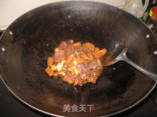 子姜焖鸭的做法步骤：7