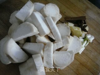 排骨杏鲍菇汤的做法步骤：2