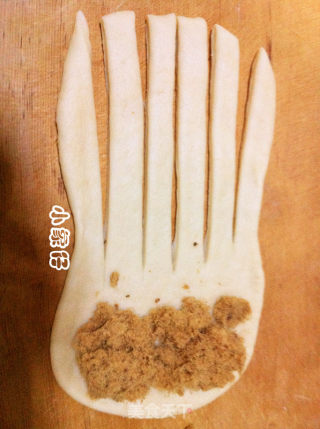 肉松毛毛虫面包的做法步骤：9