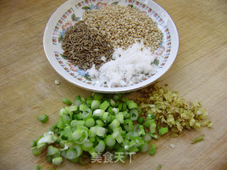 家常菜----孜然辣炒豆腐的做法步骤：3