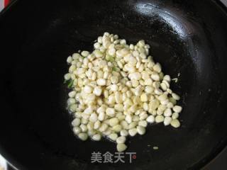 彩椒玉米炒鸡丁的做法步骤：4