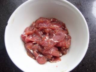 下饭好菜----扁豆煸肉片的做法步骤：3