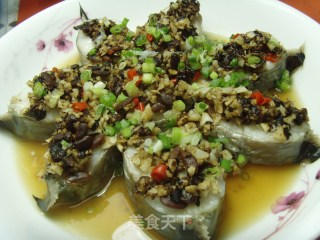 蒜茸豉椒蒸鰻魚的做法步骤：7