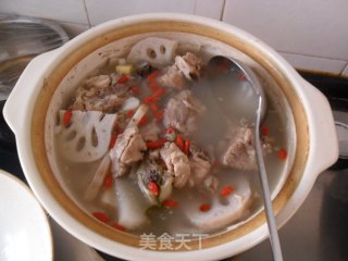 莲藕山药猪骨汤的做法步骤：8