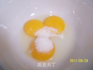 玫瑰芝士蛋糕卷的做法步骤：1